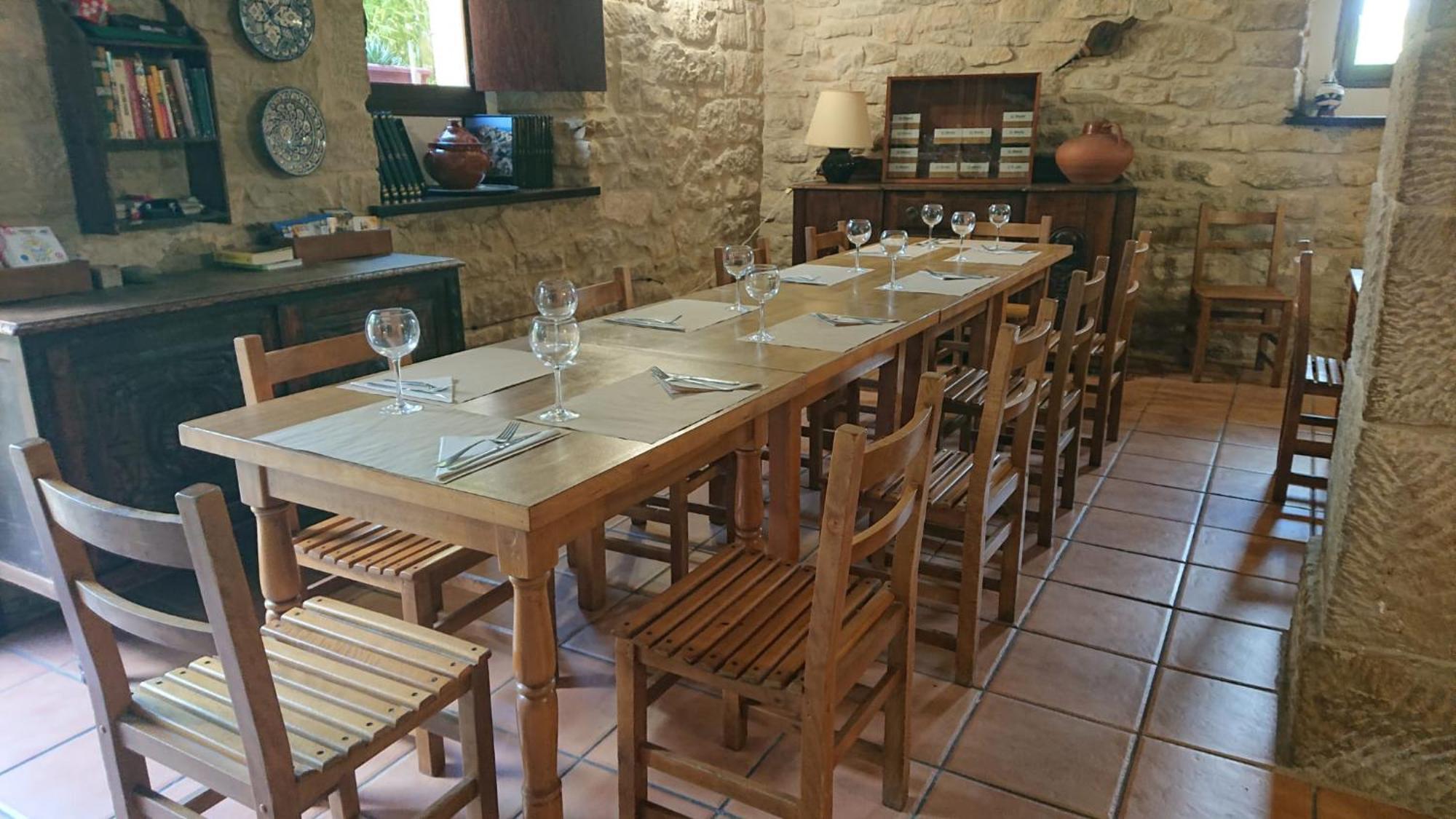 Albergue Sansol - El Oasis Del Camino Frances - Exclusivo Para Peregrinos מראה חיצוני תמונה